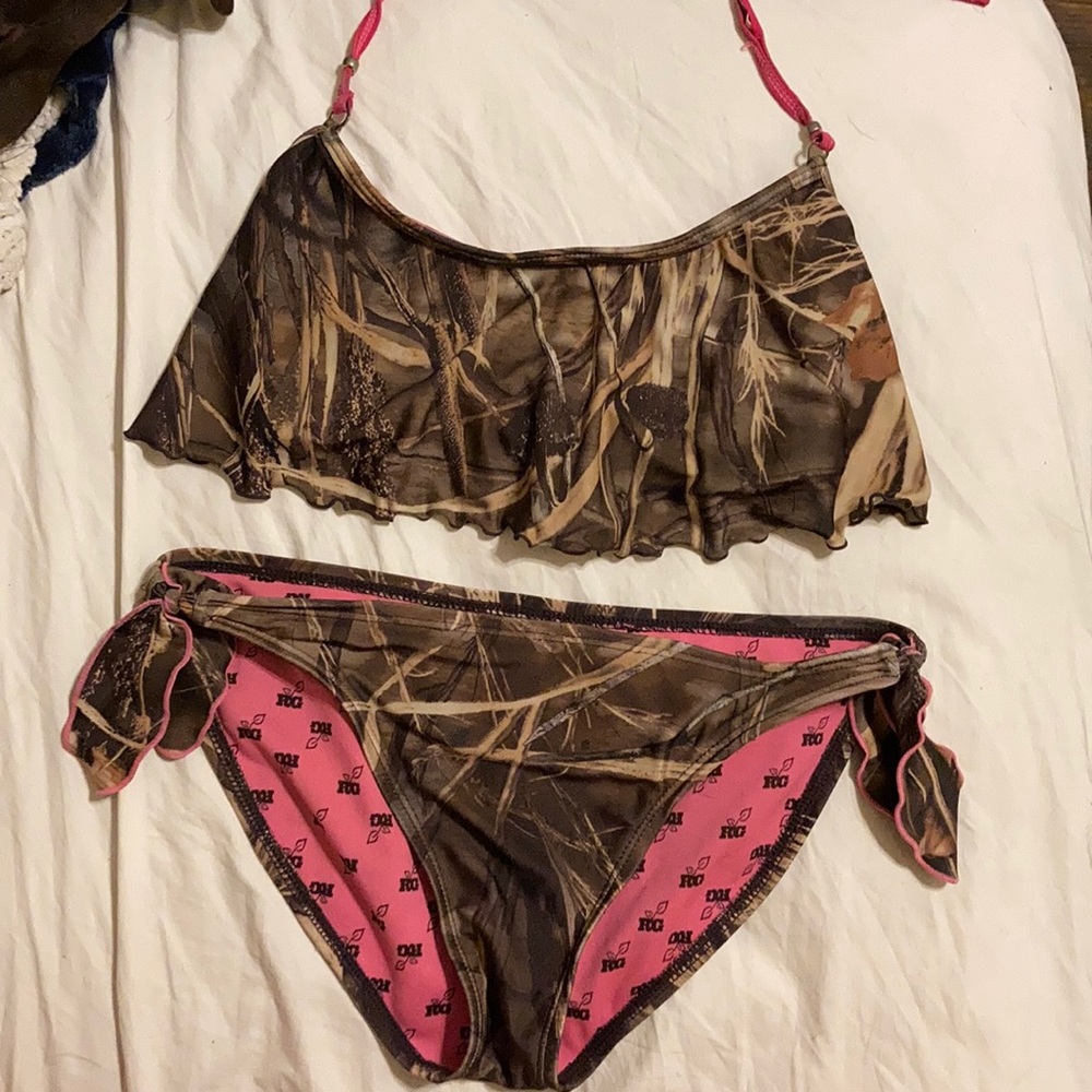 Bathing suit